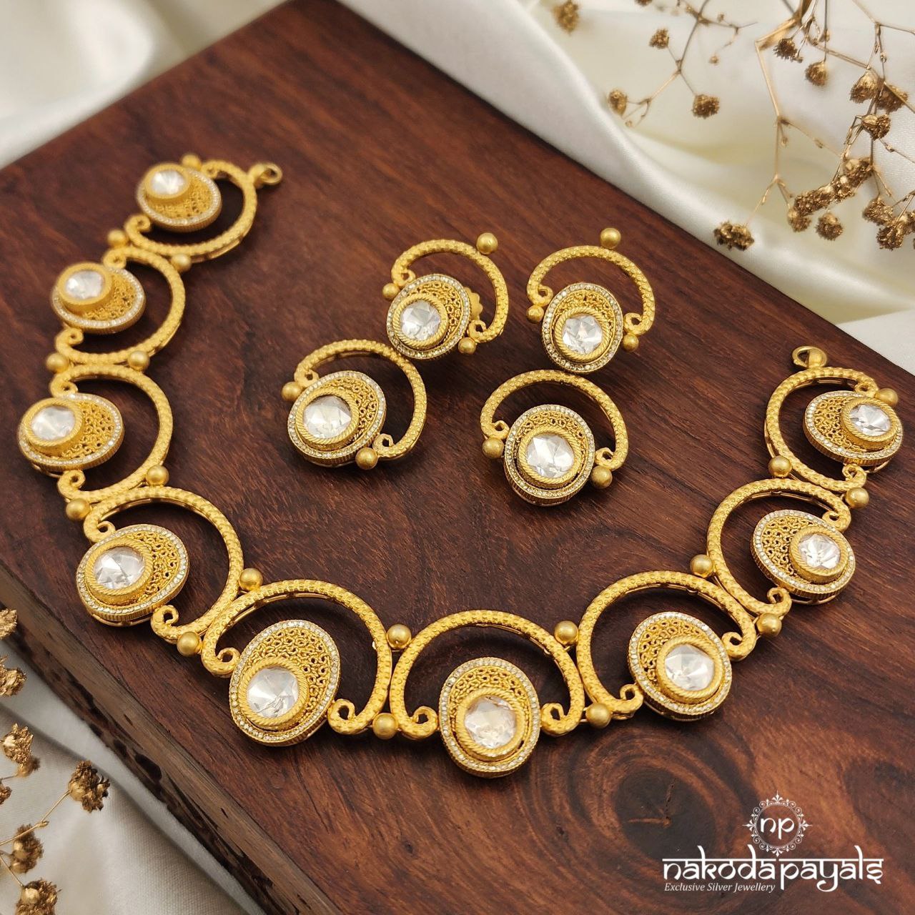 Elegant Moissanite Neckpiece with Earrings (Gn8645)
