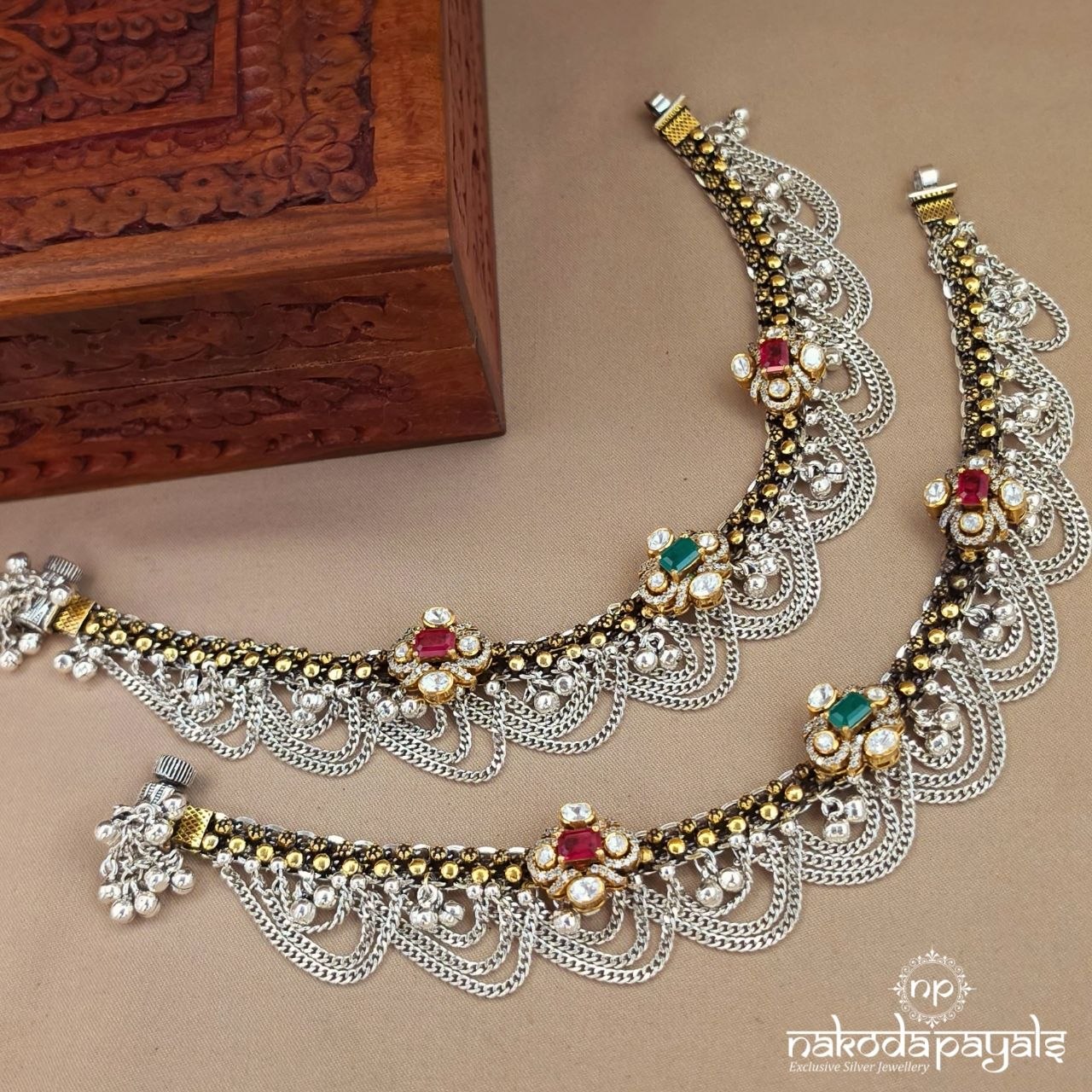 Exemplary Moissanite Dual Tone Anklet (A7043)
