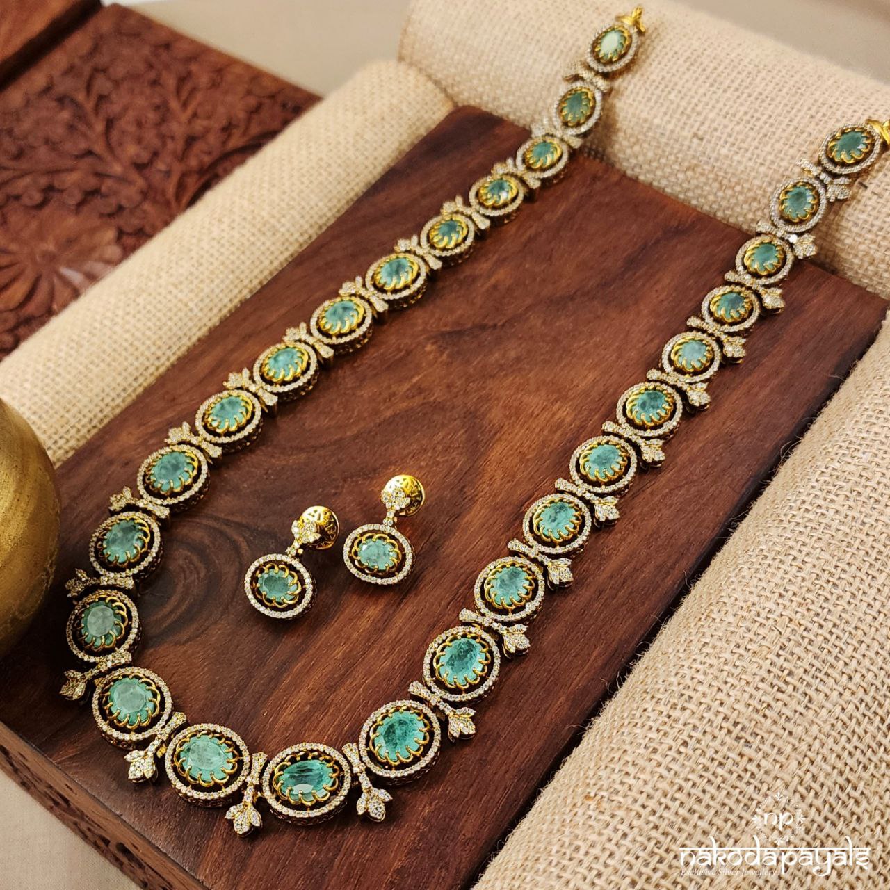 Lush Green Neckpiece With Earrings (Gn8586)