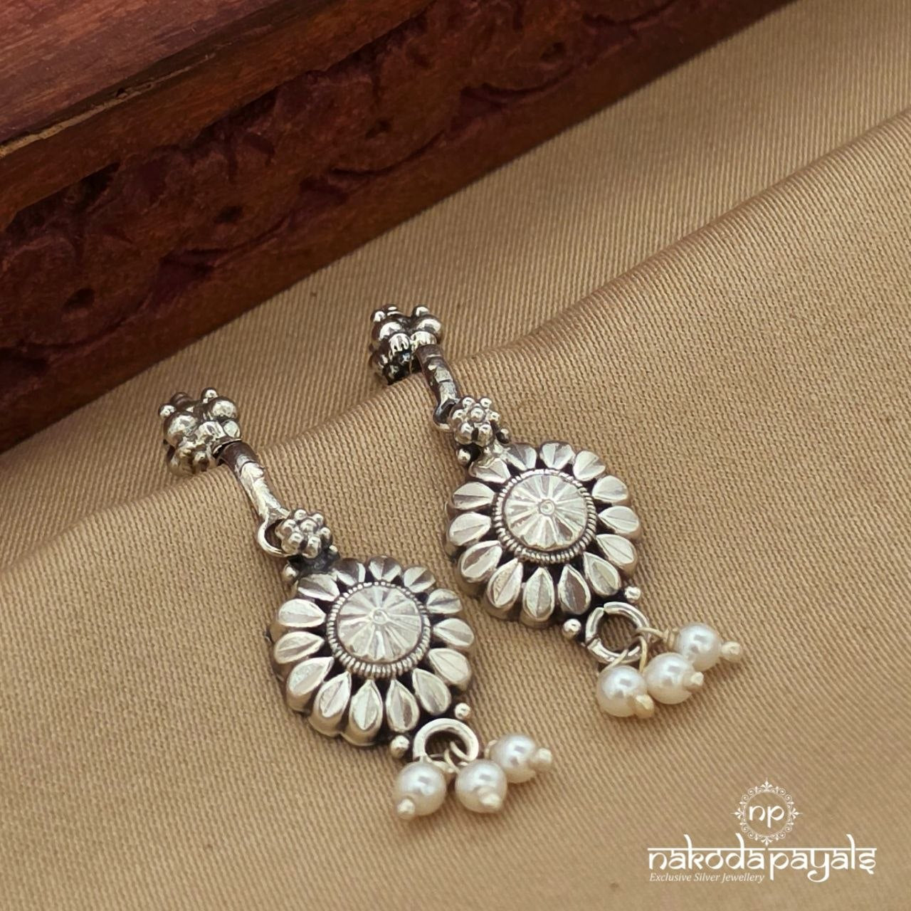 Circular Oxidised Pressing Bugadi (S9505)