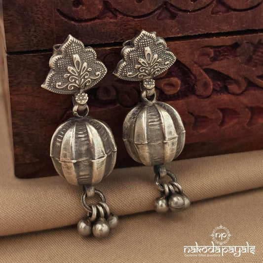 Exemplary Ball Drop Chandbali (C4211)