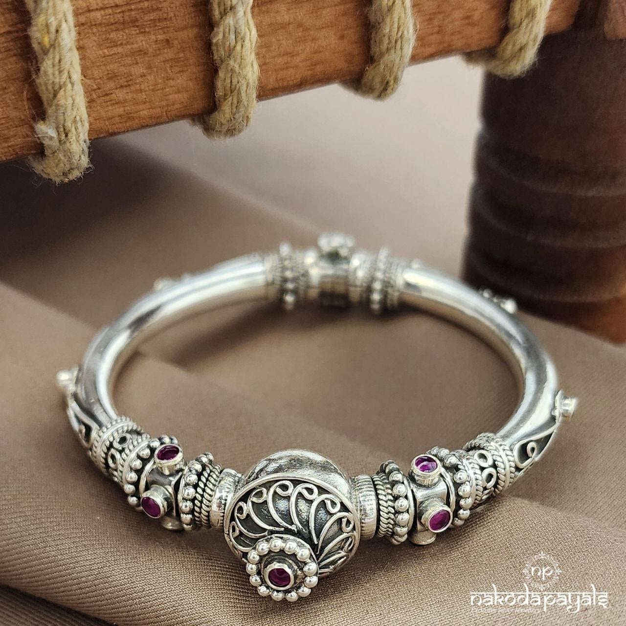 Traditional Pink Screw Kada (K6190)