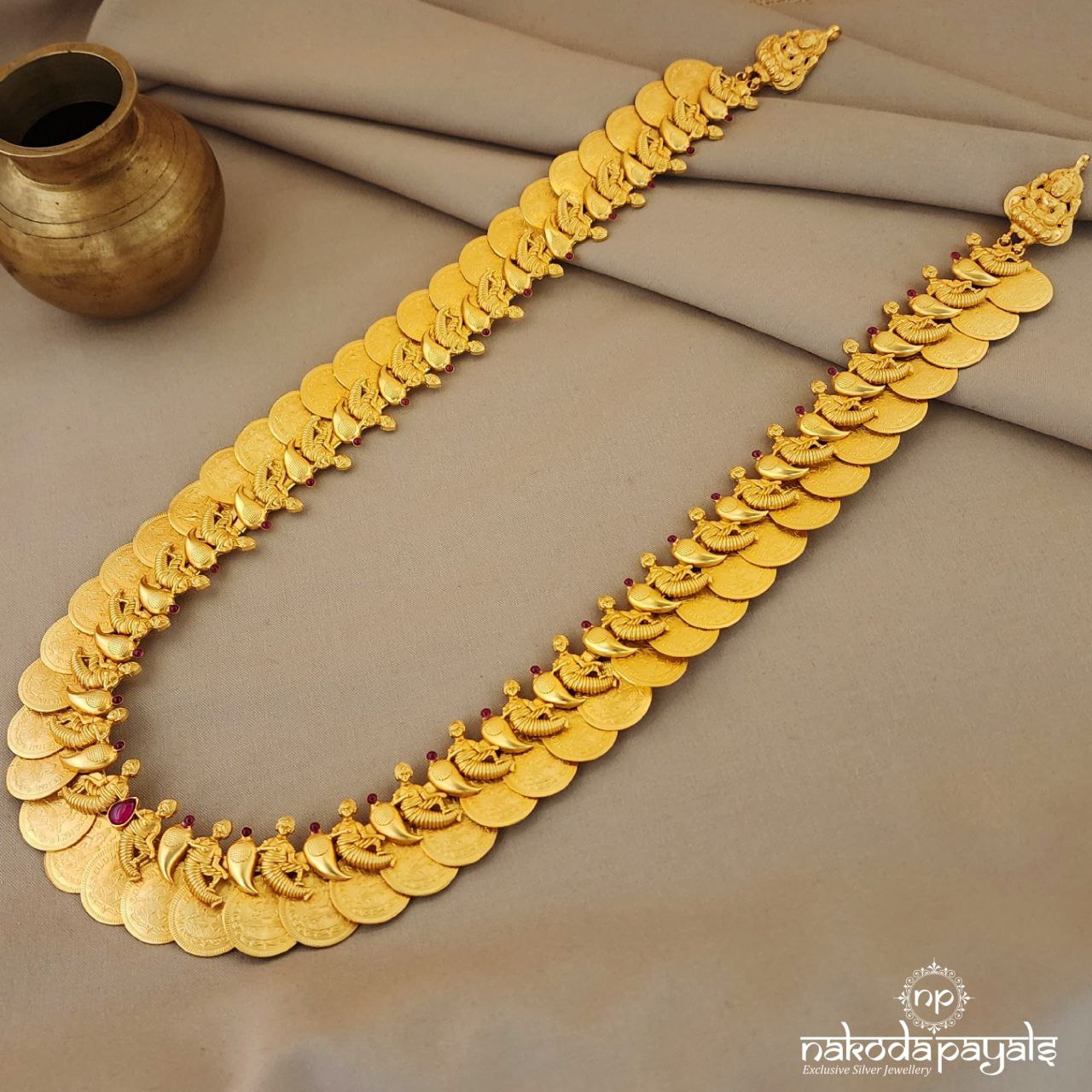Traditional Coined Neckpiece (Gn8526)