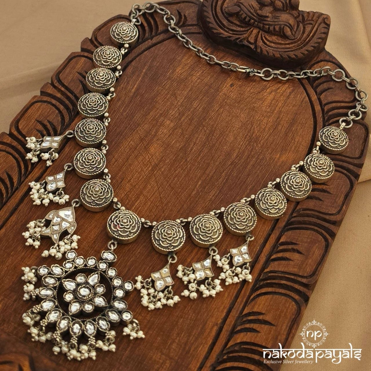 Pearl Drop Floral Neckpiece (N12194)