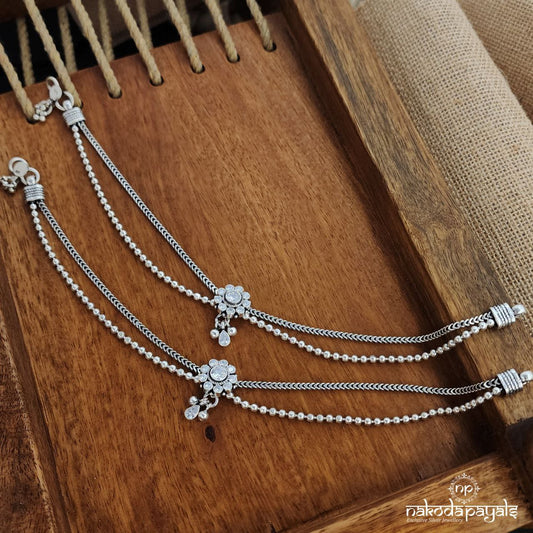 Floral White Anklets (A6410)