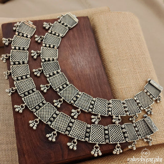 Ball Drop Netted  Anklets (A6185)