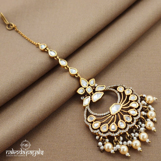 Unique White Maang Tikka (Gm1078)