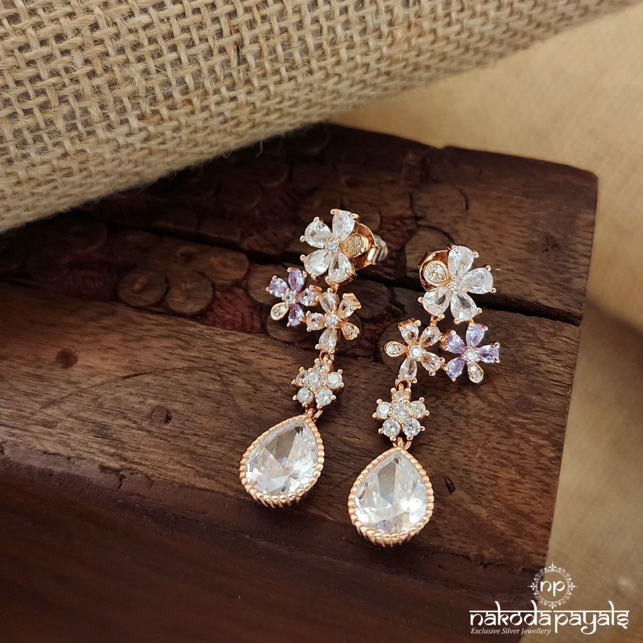 Elegant Floral Earrings (St3264)