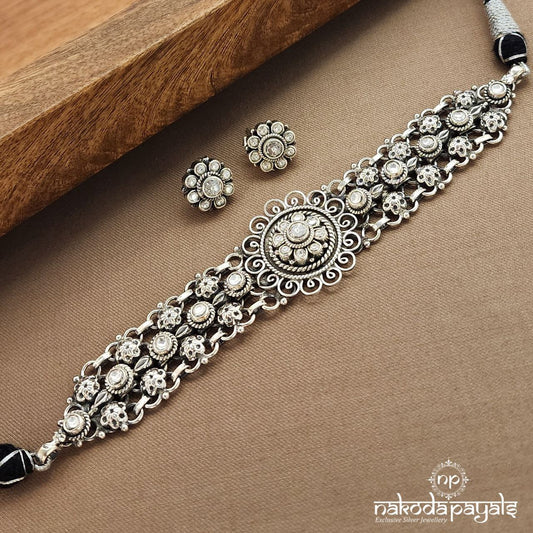 Gorgeous Floral Choker With Earrings (N11030)