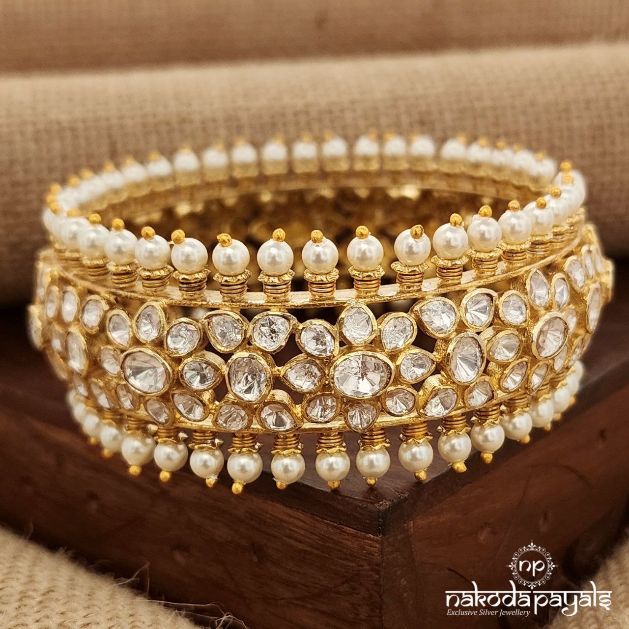 Pearled Moissanite Single Screw Kada (Gk3032)