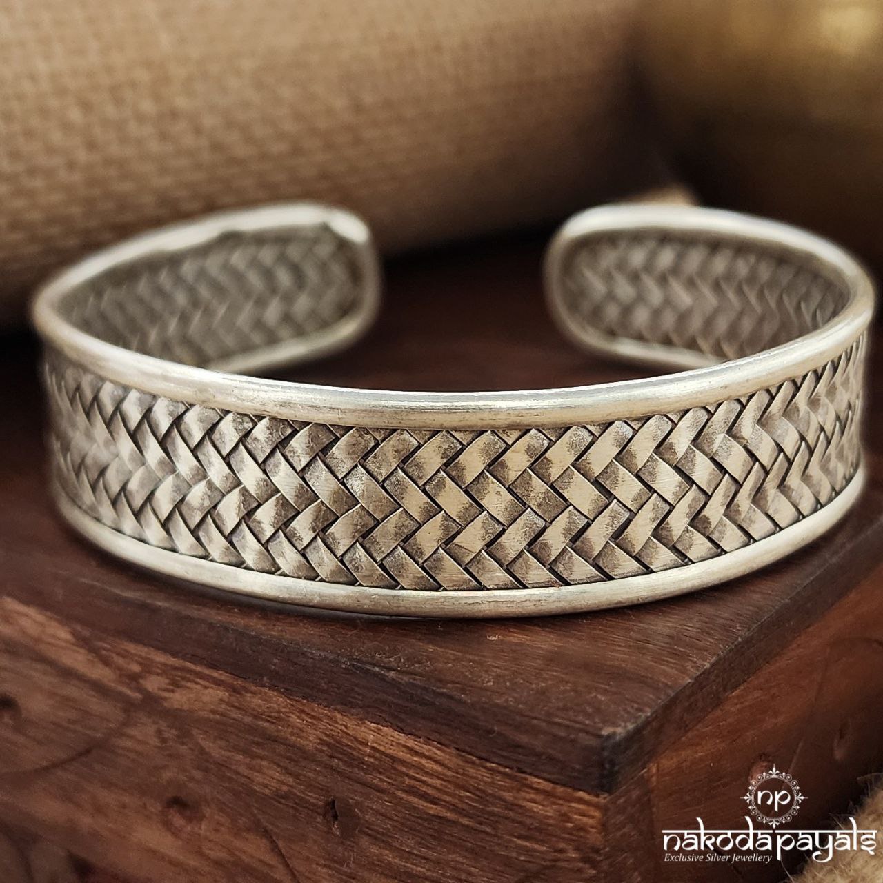 Regular Chitai Work Kada (K5130)