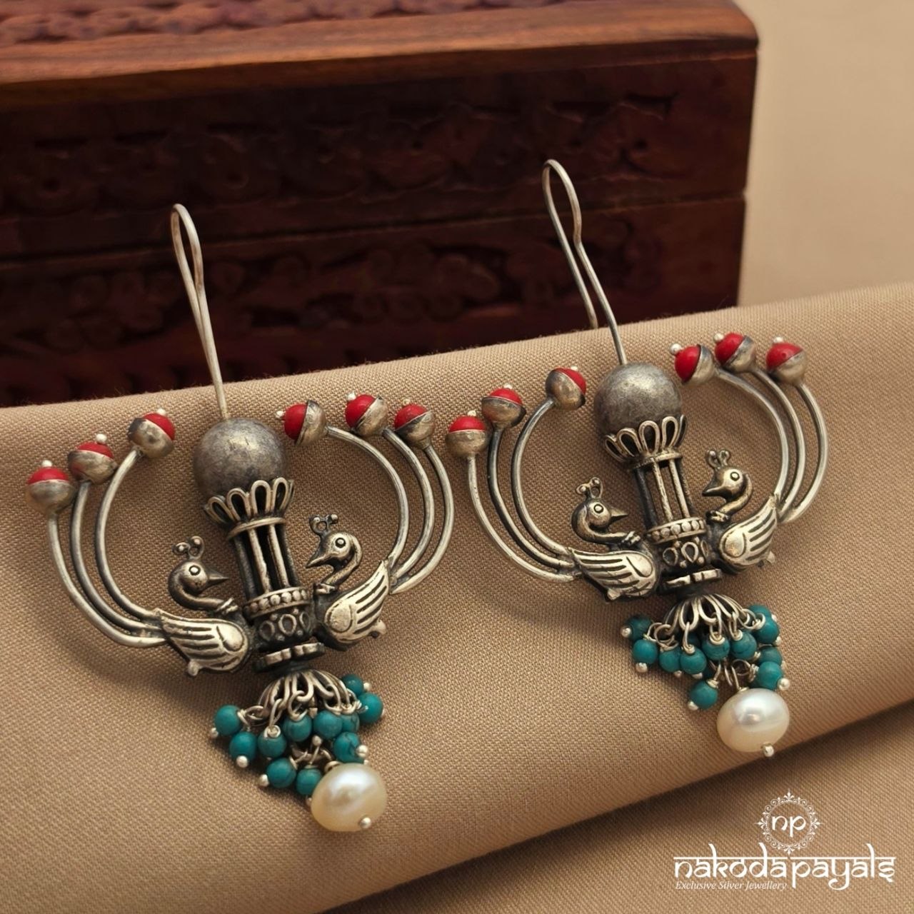 Twin Peacock Coral Hanging (H1729)