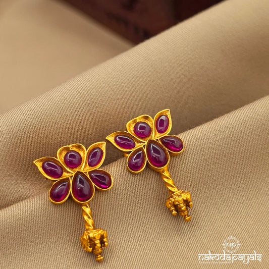 Lotus Kundan Studs (Ge10800)