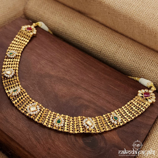 Traditional Pearl Neckpiece (Gn9309)