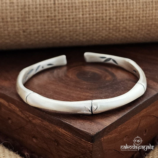 Graceful Adjustable Kada (K5211)