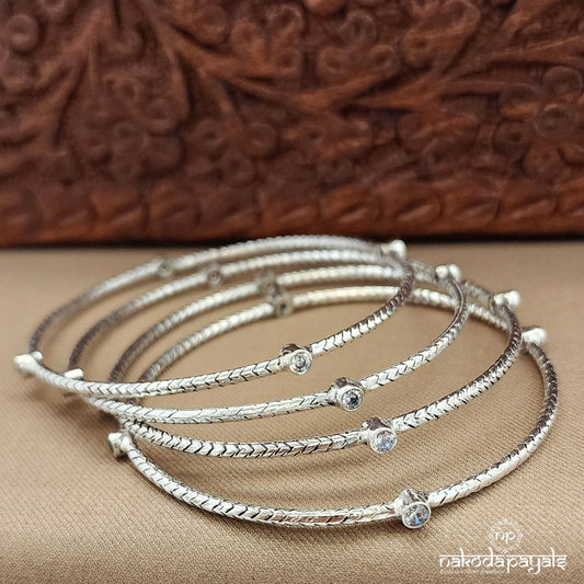 White Dot Bangle (K6134)