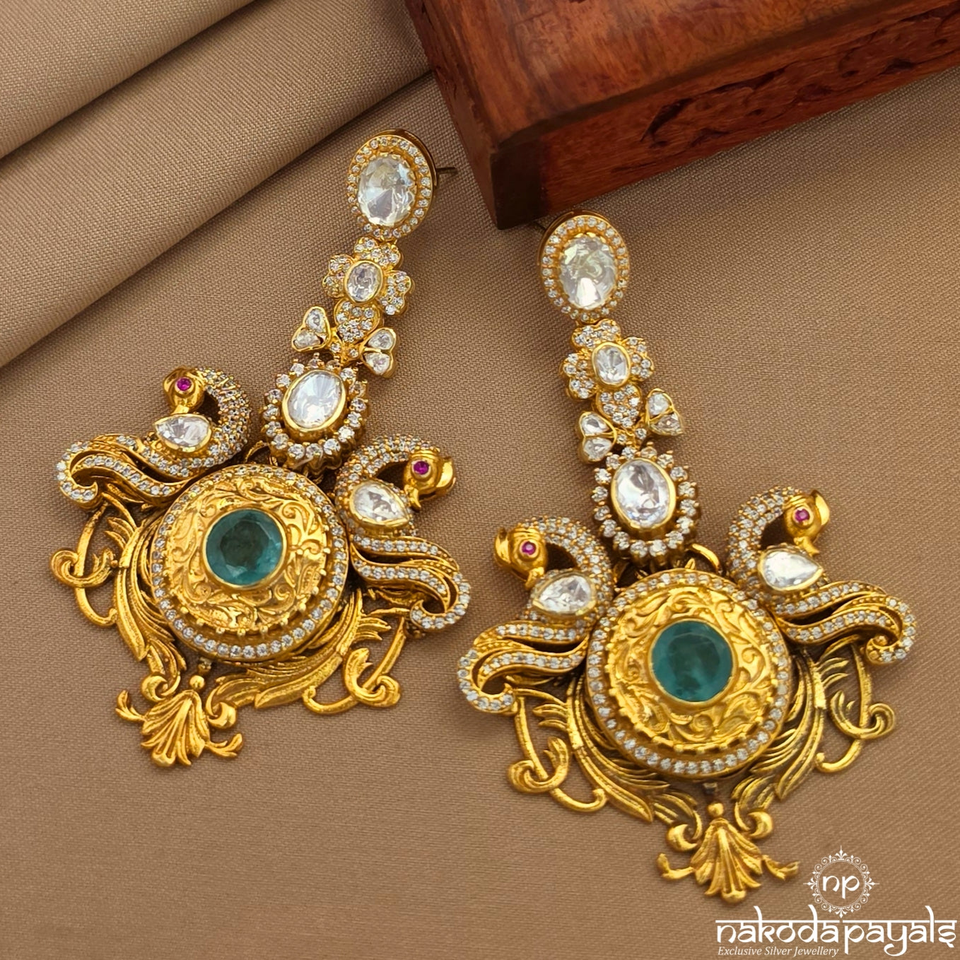 Elegant Peacock green Chandbali (Ge10937)