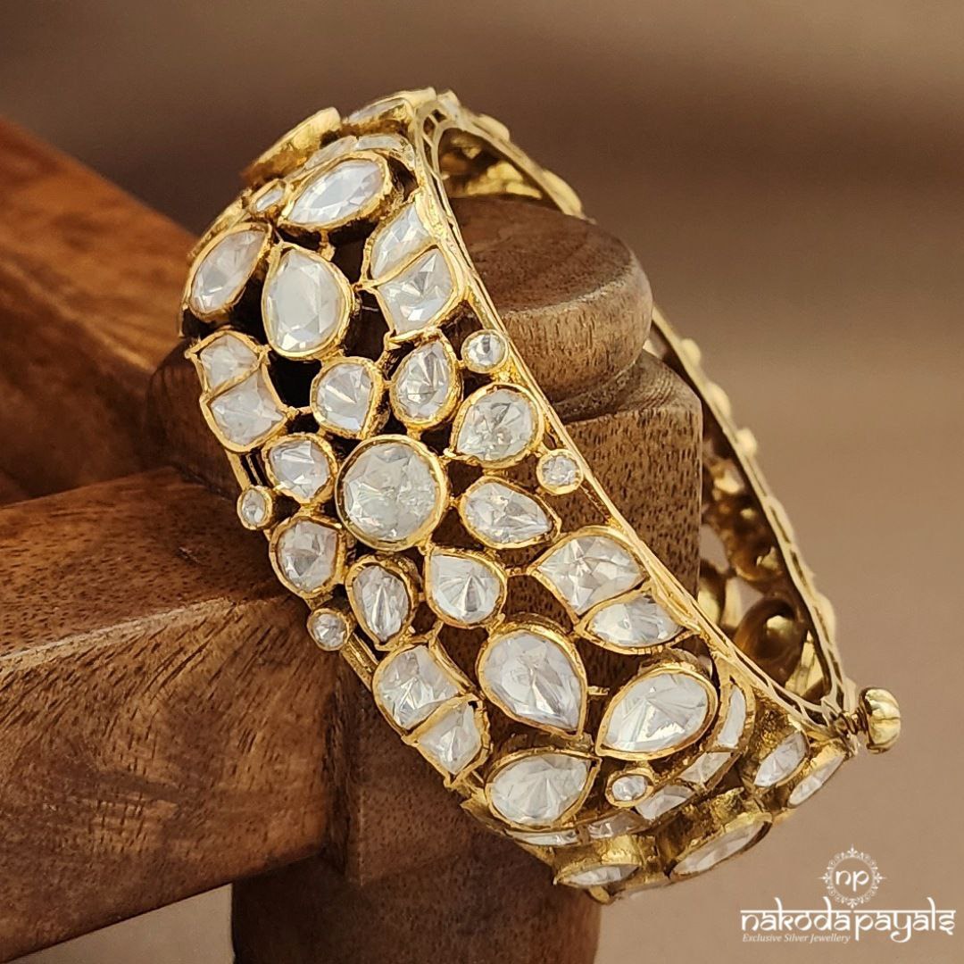 Moissanite Screw Kada (2.4) (Gk3217)