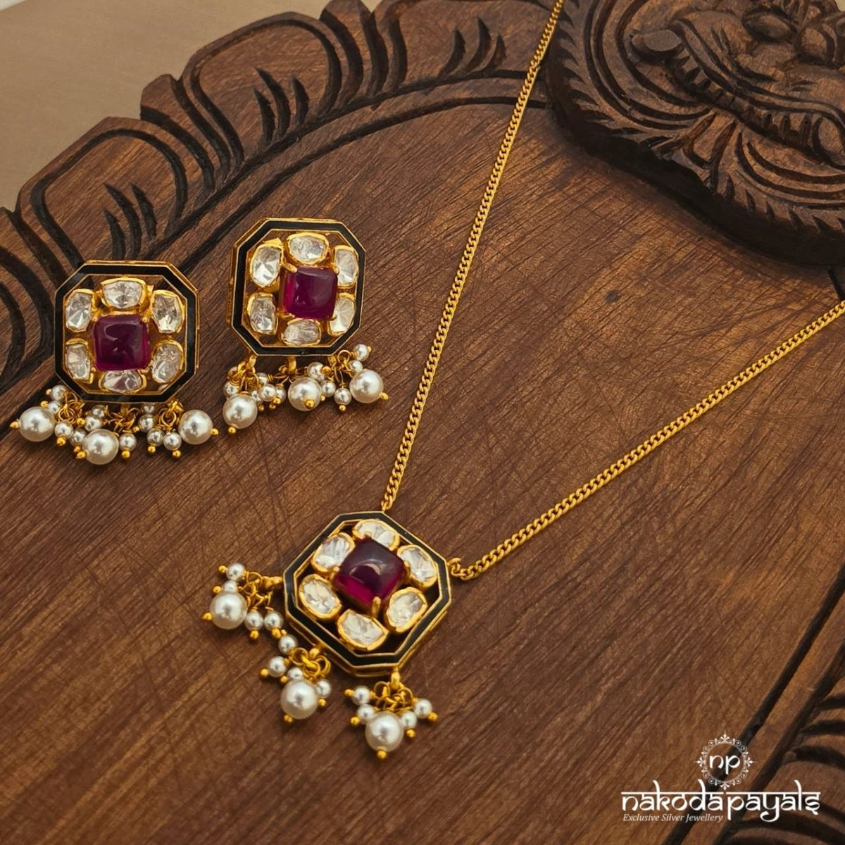 Moissanite Pearled Neckpiece With Earrings (Gn10981)