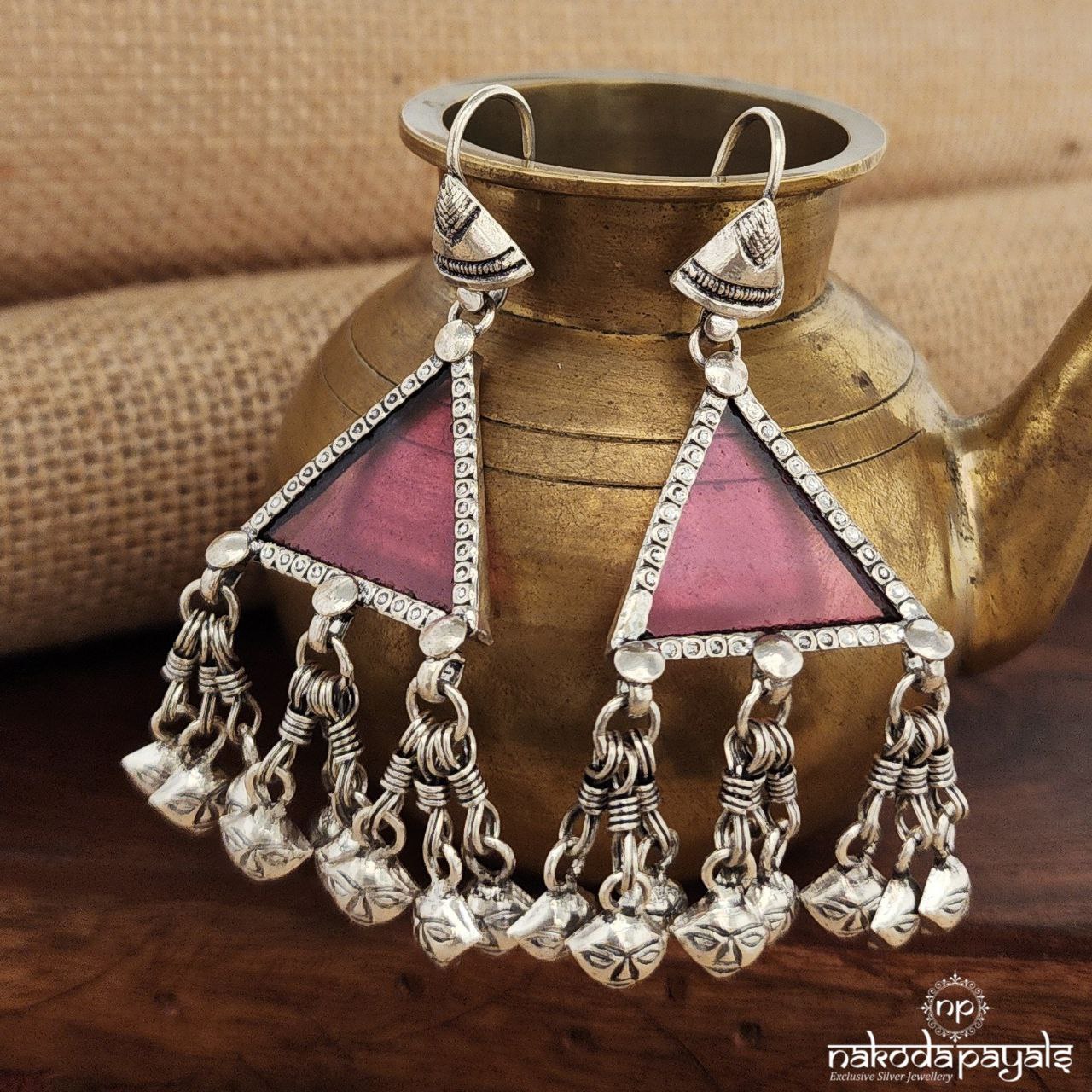 Triangular Drops Hanging (C3399)