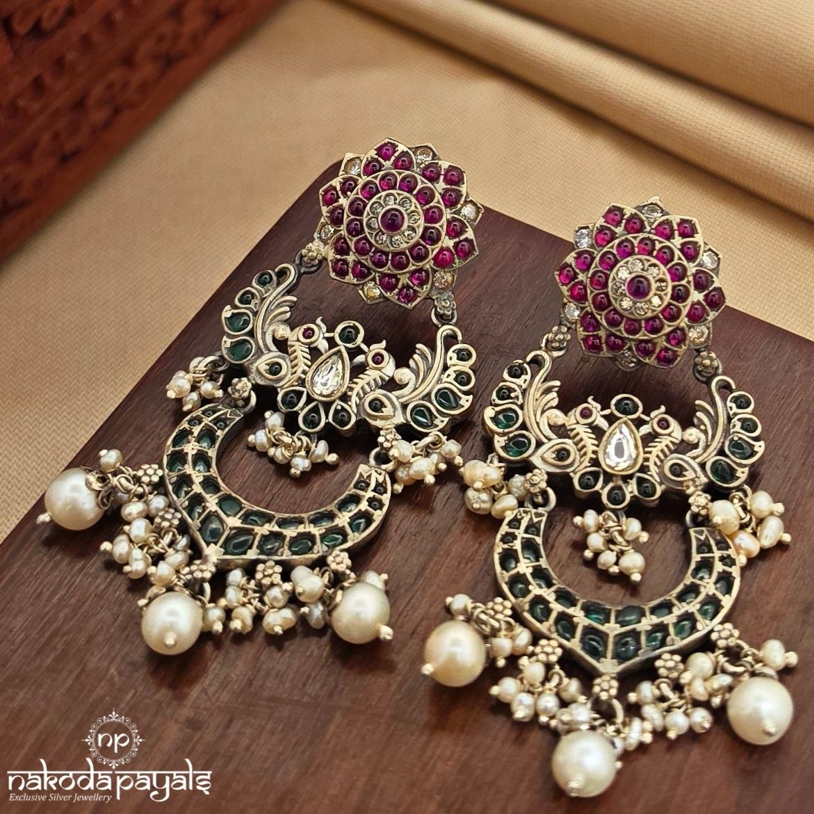 Pinkish Green Earrings (C3961)