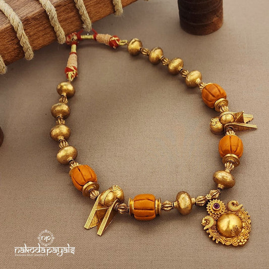 Coral Traditional Neckpiece (Gn9340)