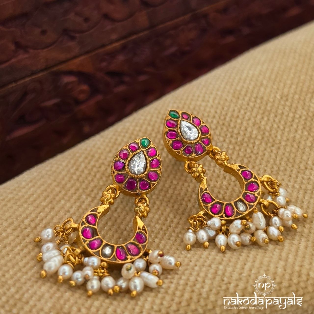 White Drop pearl Kundan Chandbali (Ge11093)