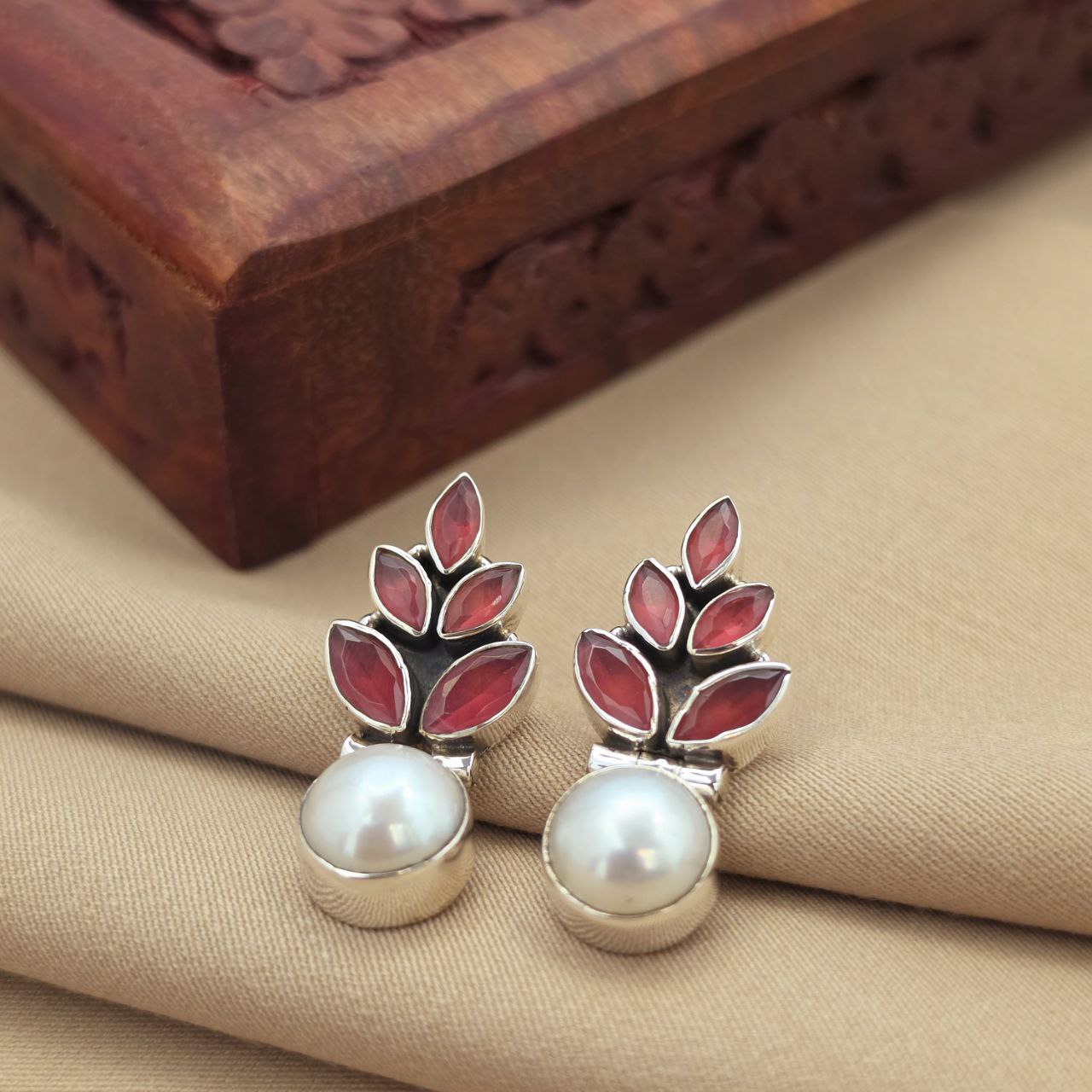 Pearled Studs (H2106)