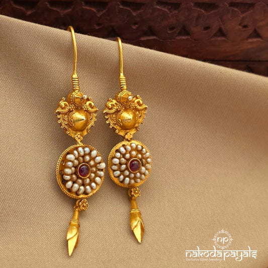 Traditional Pearl Hanging (Ge11033)