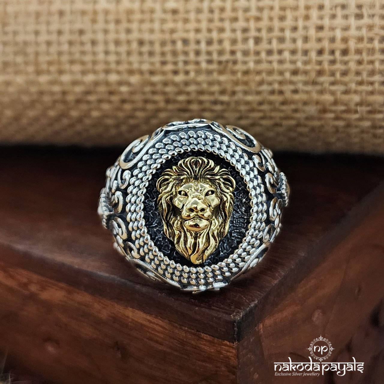 Circular Lion Face Finger Ring (F2780)
