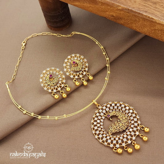 Peacock Charm Hasli With Earrings (Gn9461)