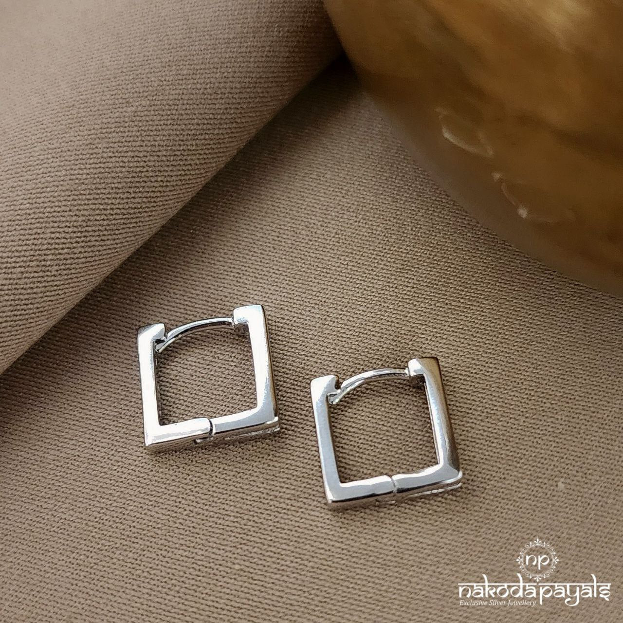 Squarish Earrings (St3488)