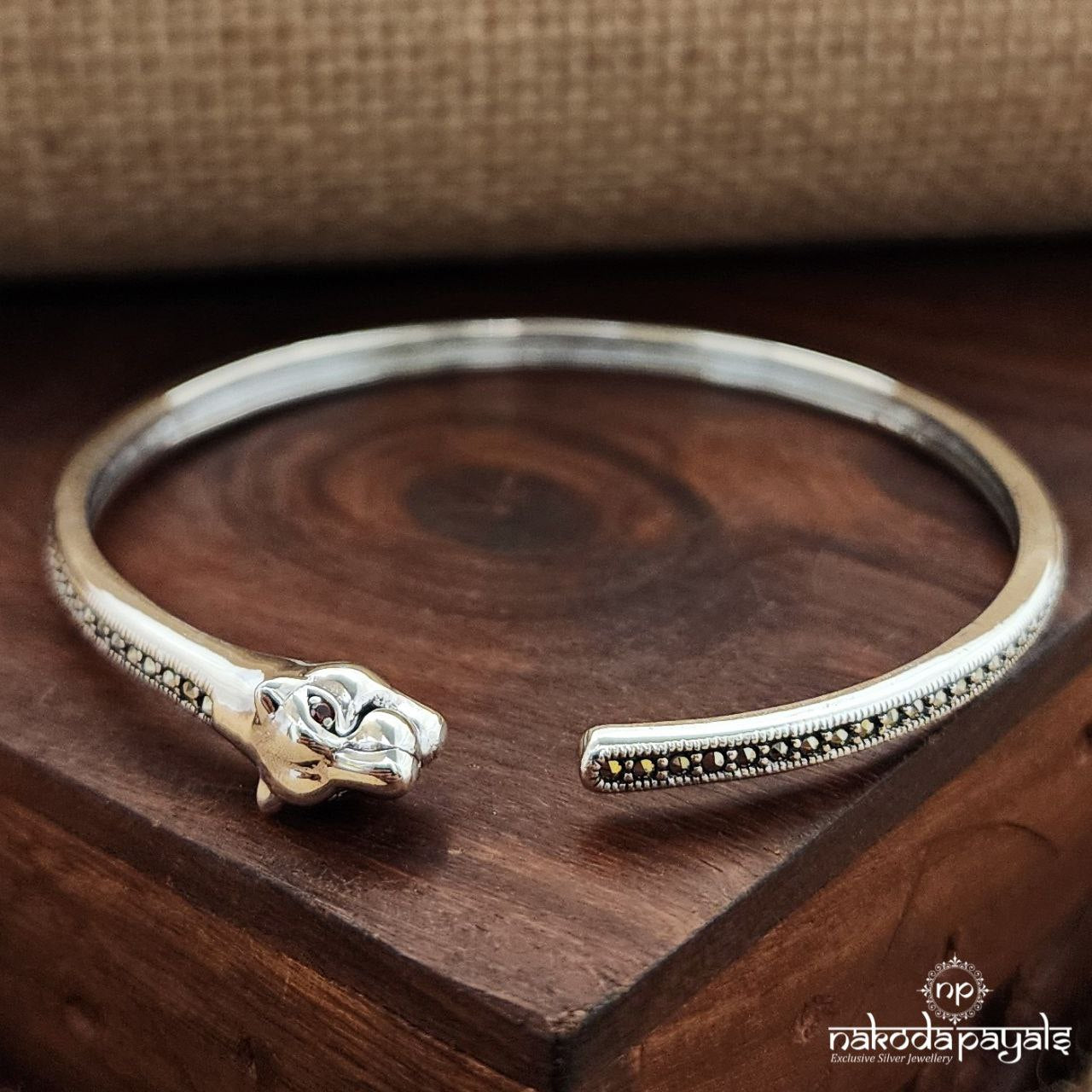 Lion Face Marcasite Kada (K5207)