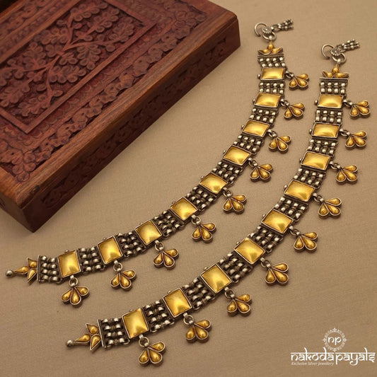 Crimson Royal Dual Tone Anklets (A7010)