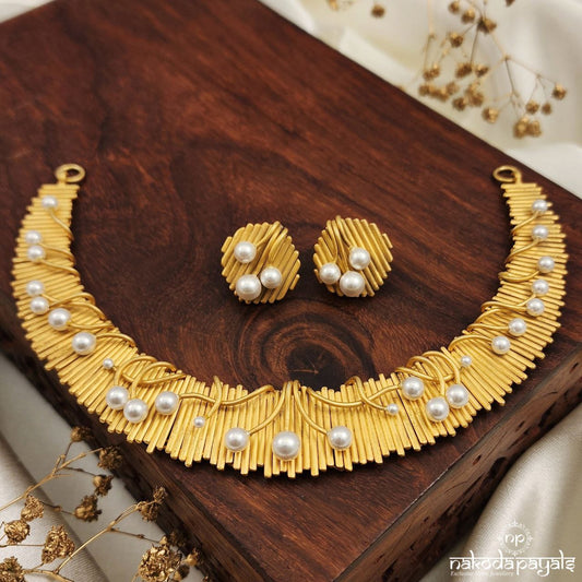 Unique Pearled Neckpiece With Earrings (Gn8650)