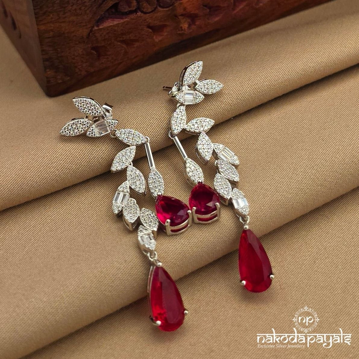 Exqusite Red Earring (St4178)