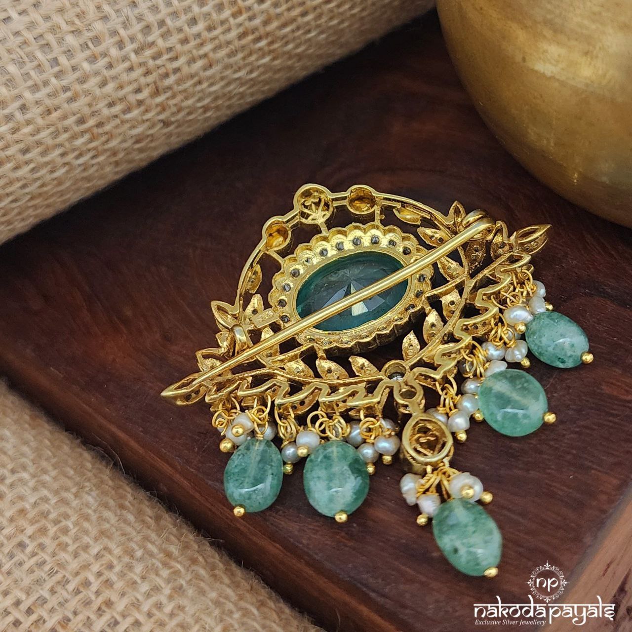 Oval Green Moissanite Brooch (St3504)