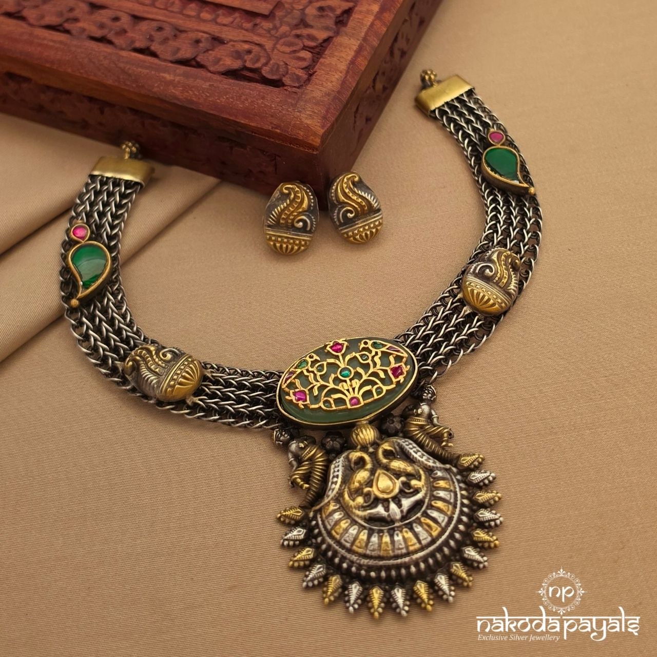 Kundan Dual Tone Neckpiece With Earrings (N11734)