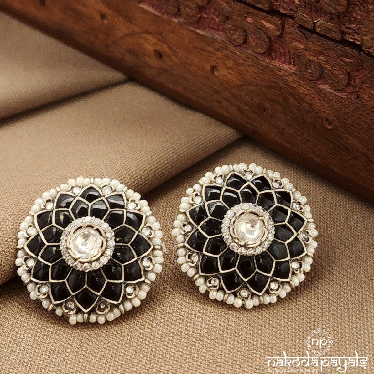 Black Pearled Studs (S3893)