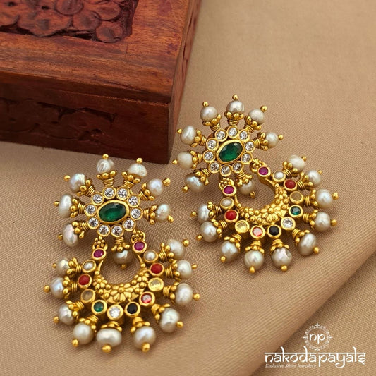 Floral White Ball Jhumka (Ge10679)