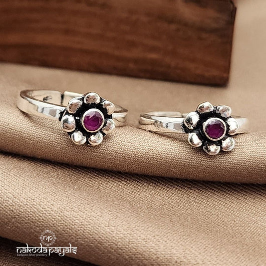 Flower White Toerings (T4597)