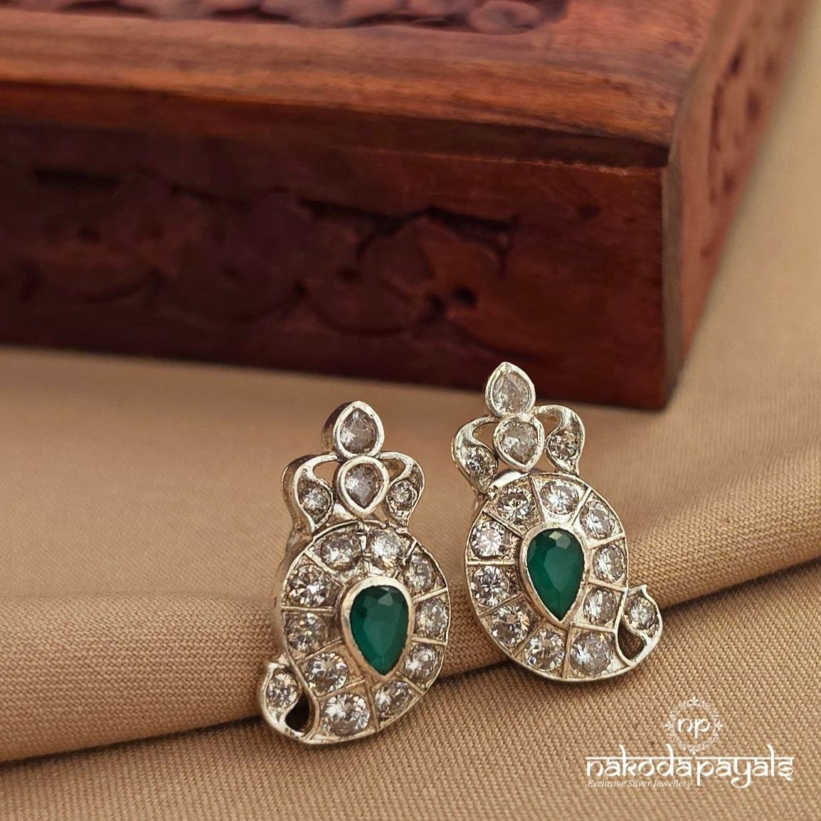 Mango Green Studs (S9722)