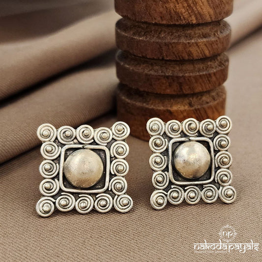 Squarish Plain Studs (S3582)