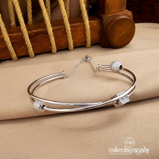 Preety Squarish Kada (St3913)