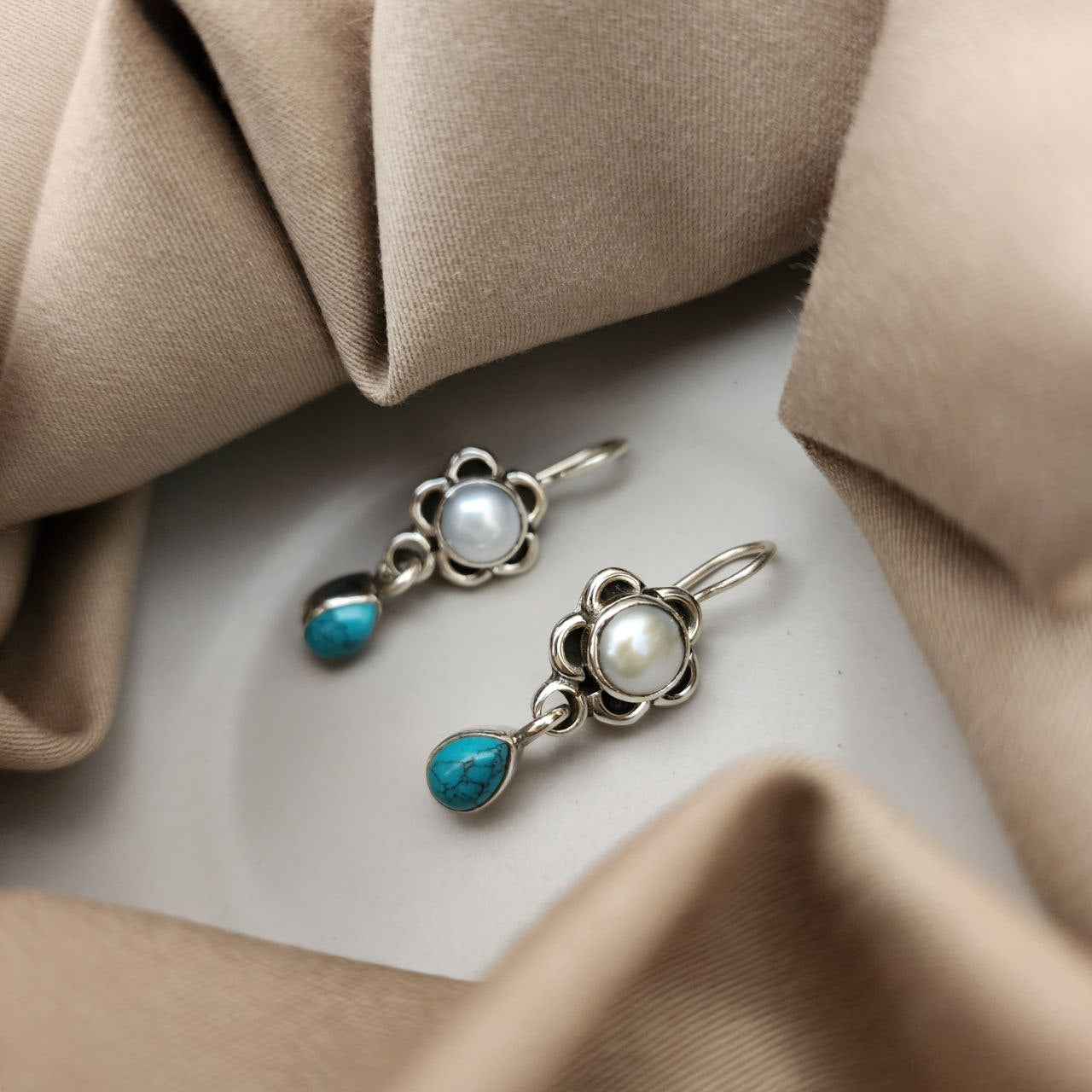 Pretty Hanging (H2040)