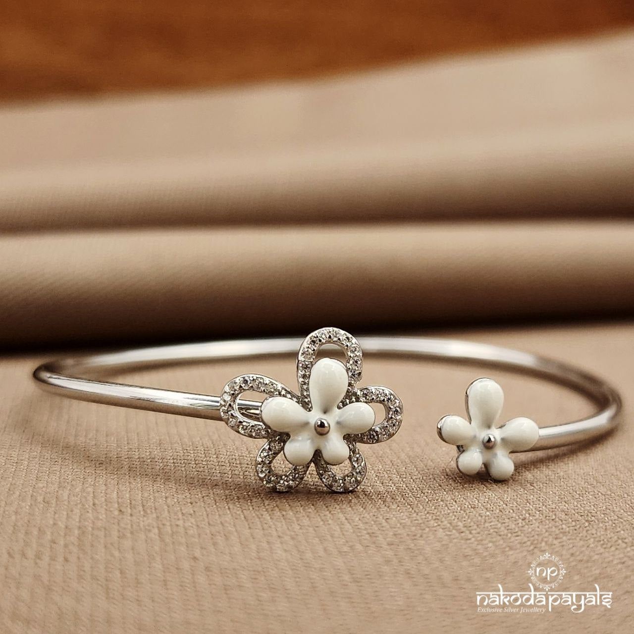 White Adjustable Kada (St3857)