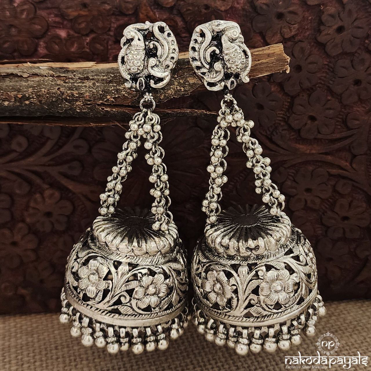 Dancing Flower Of Moonlight Jhumka (J1133)