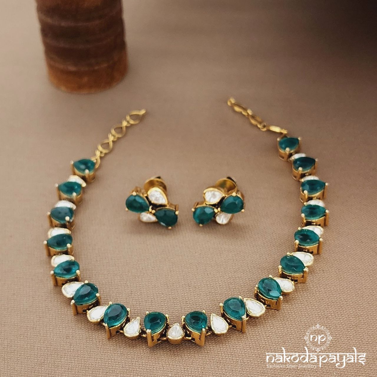 Green Moissanite Neckpiece With Earrings (Gn9521)