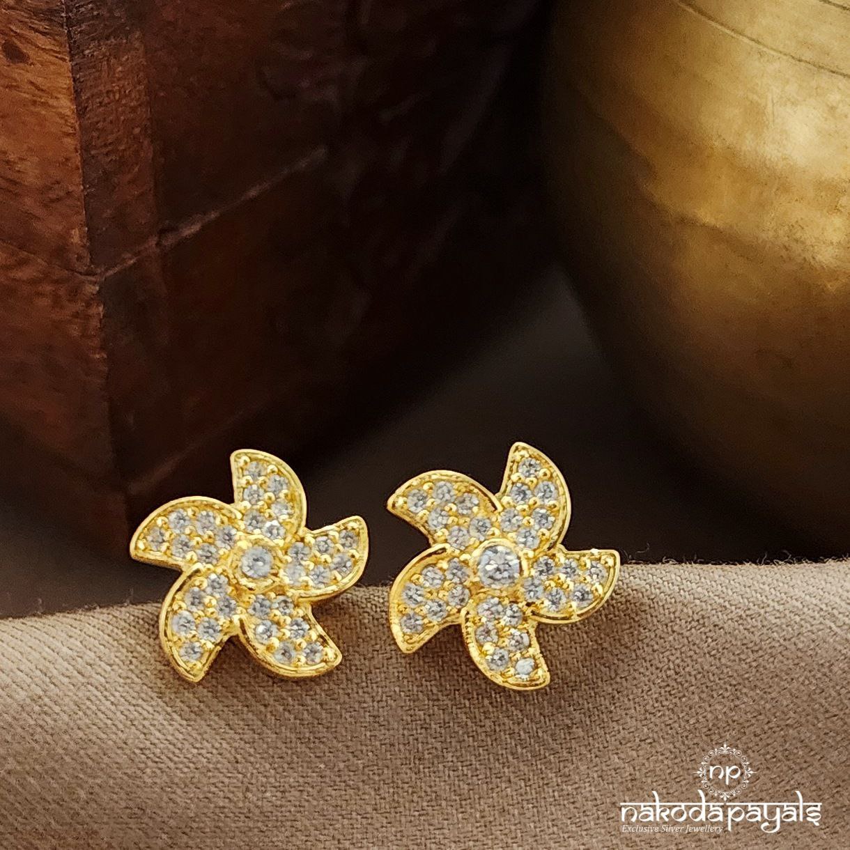 Floral CZ Studs (Ge9972)