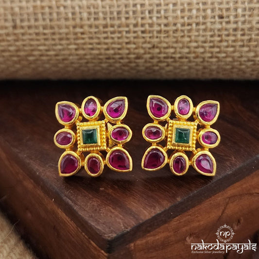 Pink Square Studs (Ge9319)